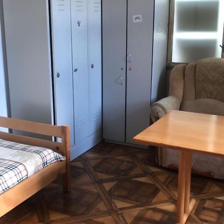 Hostel Mif Ivano-Frankivsk Luaran gambar