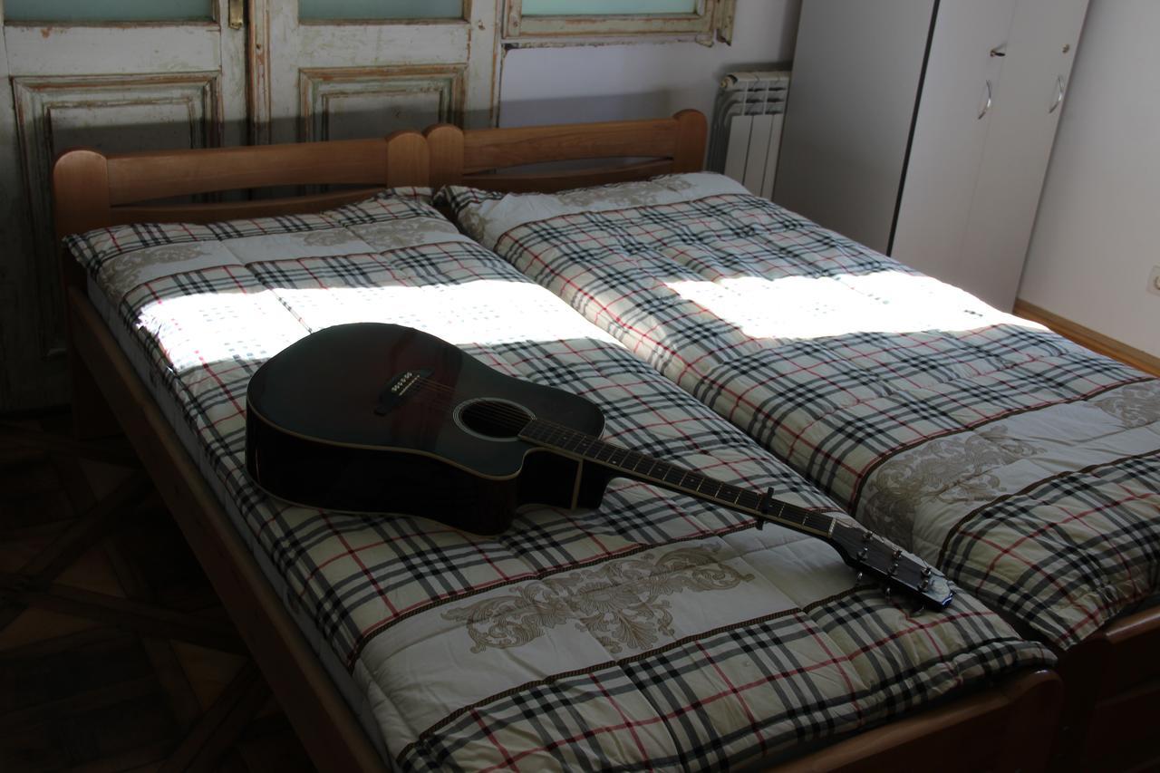 Hostel Mif Ivano-Frankivsk Luaran gambar