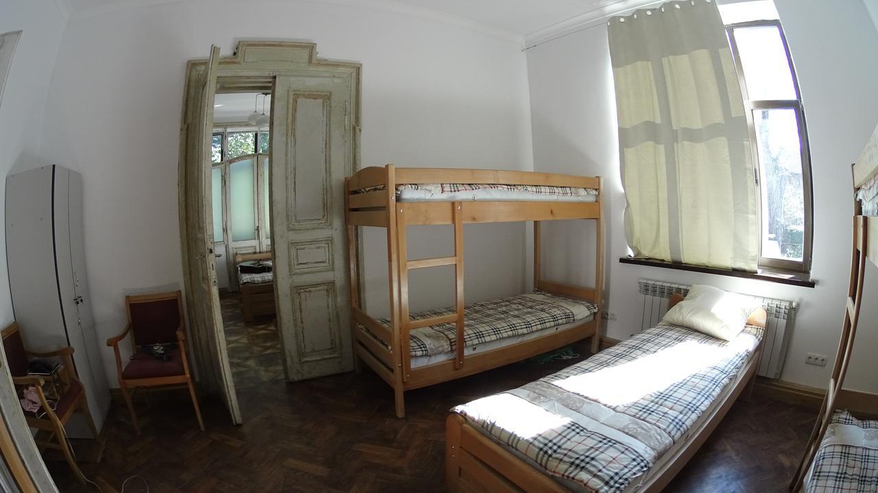 Hostel Mif Ivano-Frankivsk Luaran gambar