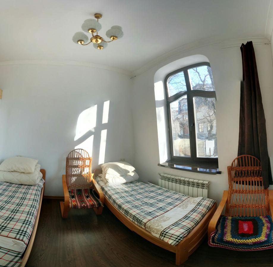 Hostel Mif Ivano-Frankivsk Luaran gambar